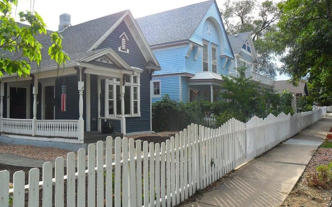 Pros and Cons of Buying an Older Home